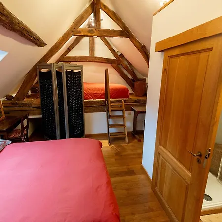 Semesterbostad Les Deux De La Plumette - Le Logis Et Le Fenil